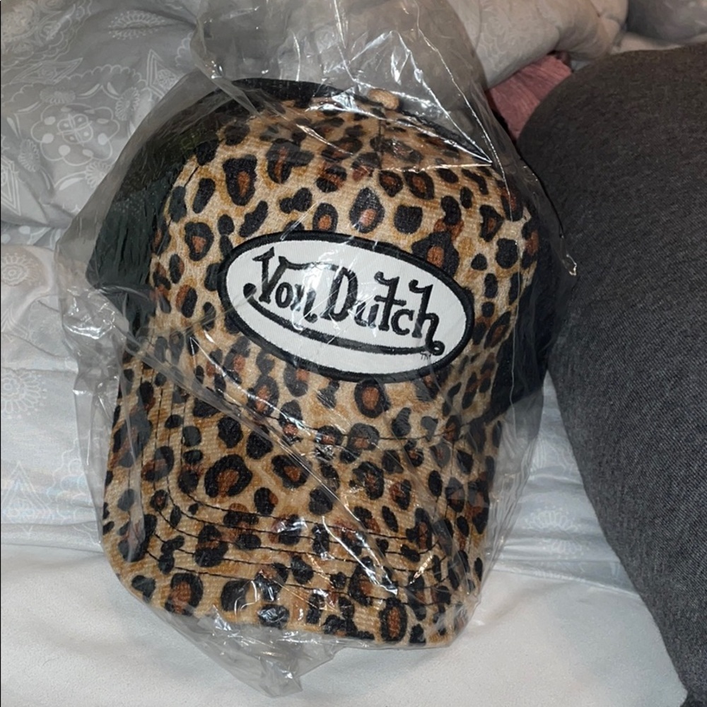 Von Dutch cheetah trucker